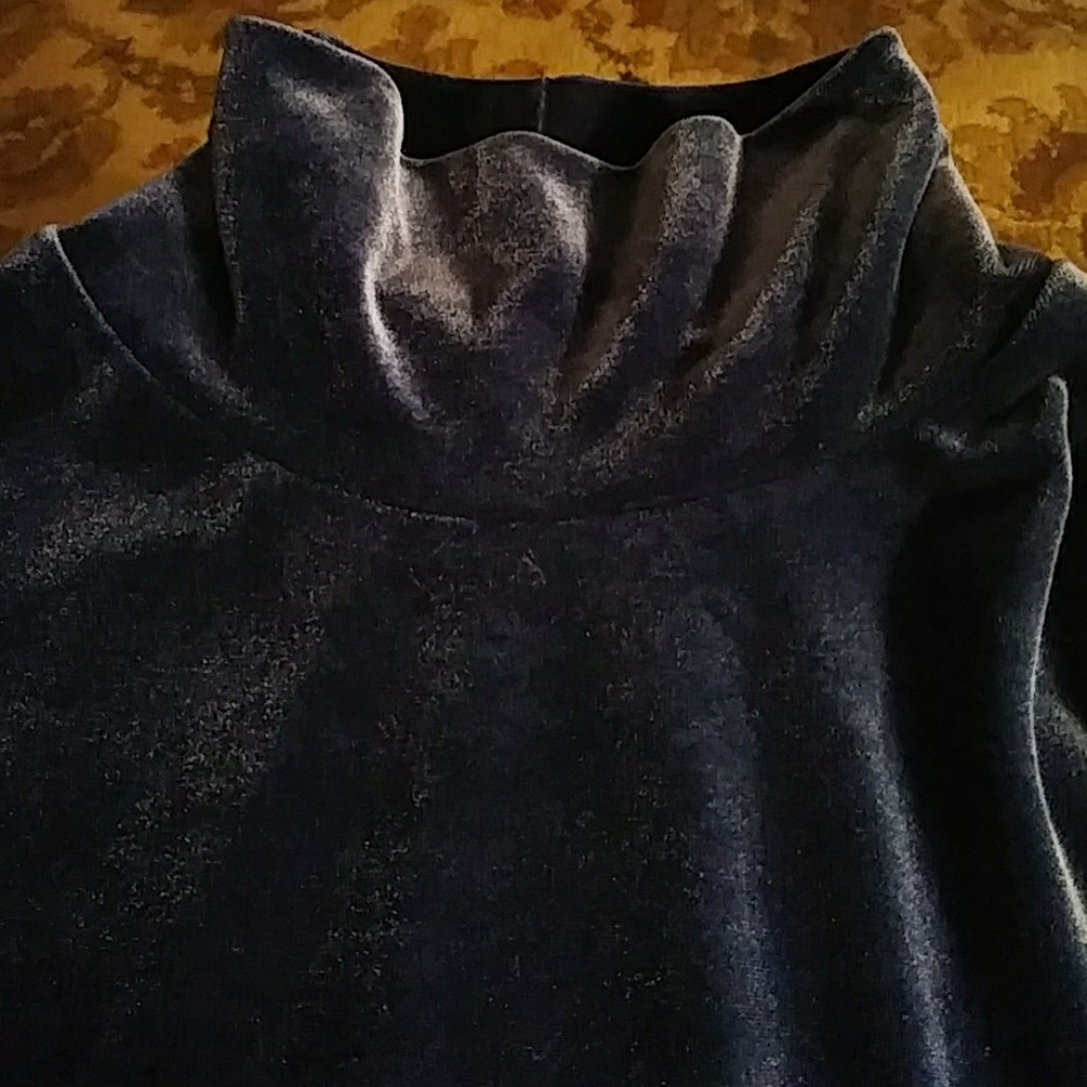 Turtle neck - Picture 3 of 3